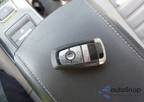 2018 Ford Fusion Hybrid S z USA, uszkodzony, nr VIN 3FA6P0UU6JR278833